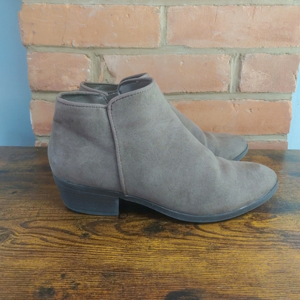 Dunes Easton Ankle Booties Size 7.5 US